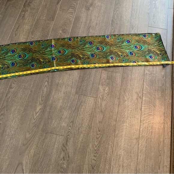 NIC & NORA NY SCARF SILK PEACOCK FEATHERS / BLACK VELVET BACK 10”x 57” - Picture 6 of 11